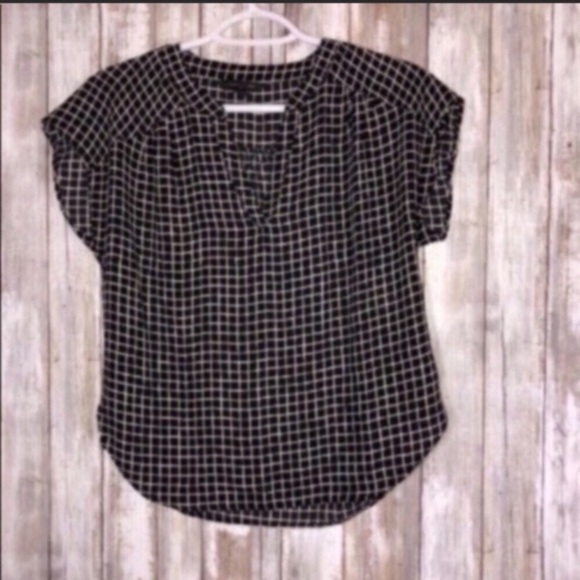 Banana Republic Tops - Banana Republic Window Pane Blouse